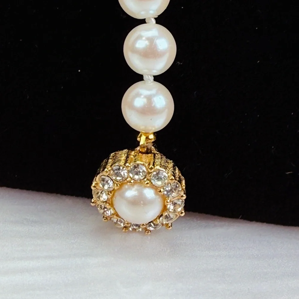 Gorgeous, vintage dressy, faux pearl bling bracelet